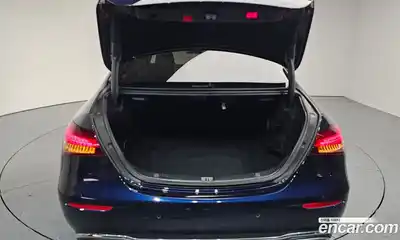 Mercedes-Benz E-Class 2021 2.0 Автомат в Москве № 140338, миниатюра 2