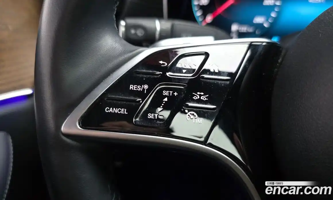 Mercedes-Benz E-Class 2021 2.0 Автомат в Москве № 140338, фото 3