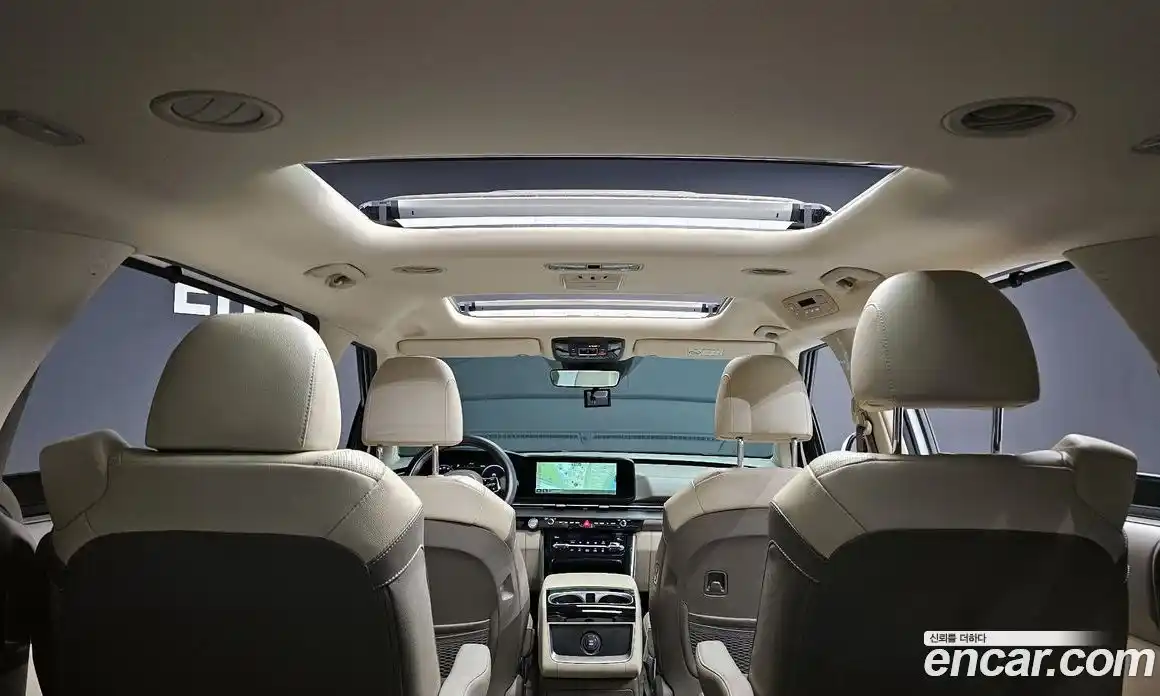 Kia Canival 2023 3.5 Автомат в Москве № 14242, фото 20