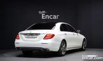Mercedes-Benz E-Class 2017 2.0 Автомат в Москве № 143065, миниатюра 11
