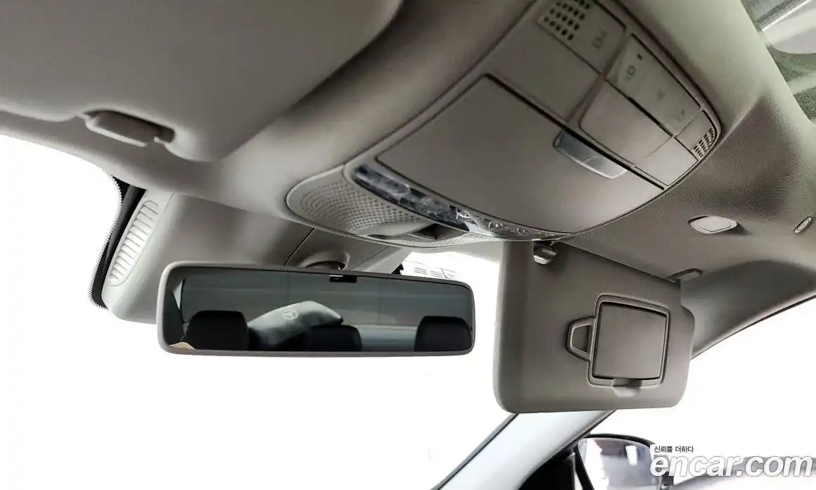 Mercedes-Benz E-Class 2017 2.0 Автомат в Москве № 143065, фото 3