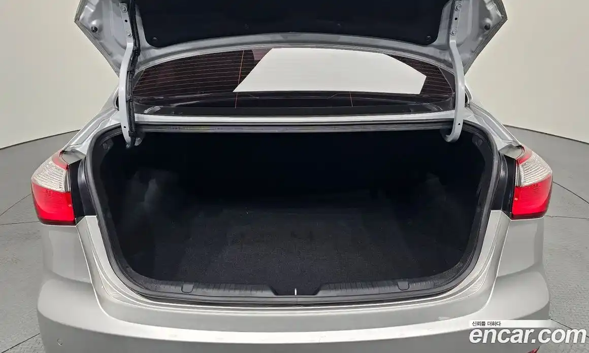 Kia K3 2014 1.6 Автомат в Москве № 14416, фото 5