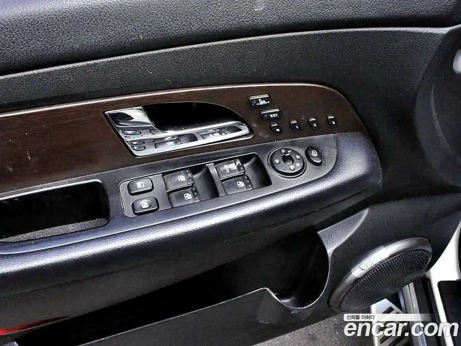 SsangYong Rexton 2013 2.0 Автомат в Москве № 147124, фото 13