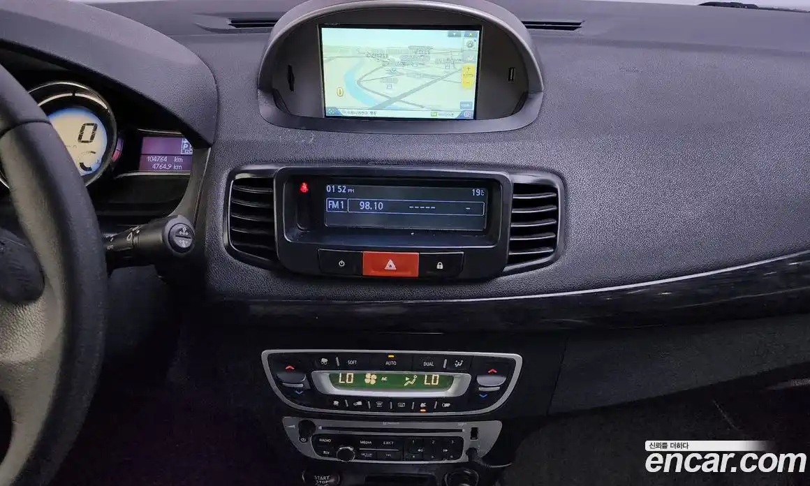 Renault SM3 2015 1.6 Автомат в Москве № 147988, фото 17