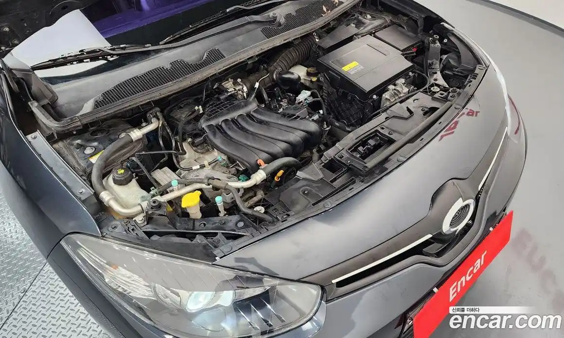 Renault SM3 2015 1.6 Автомат в Москве № 147988, фото 10