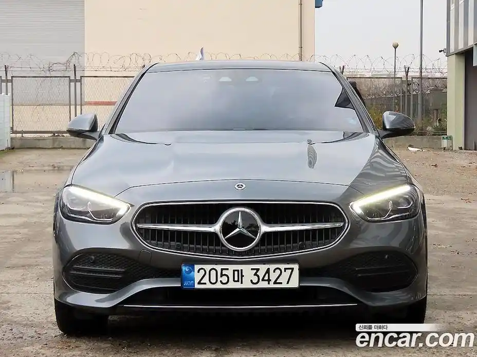 Mercedes-Benz C-Class 2022 2.0 Автомат в Москве № 150378, фото 1