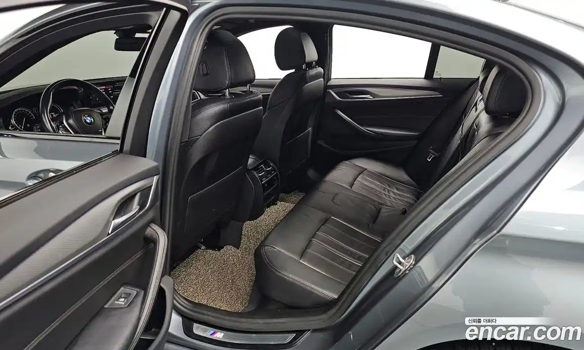 BMW 5-Series 2017 2.0 Автомат в Москве № 151857, фото 4