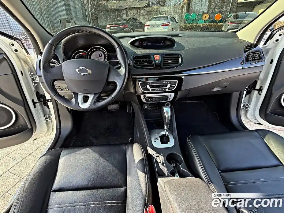 Renault SM3 2016 1.6 Автомат в Москве № 152325, фото 5