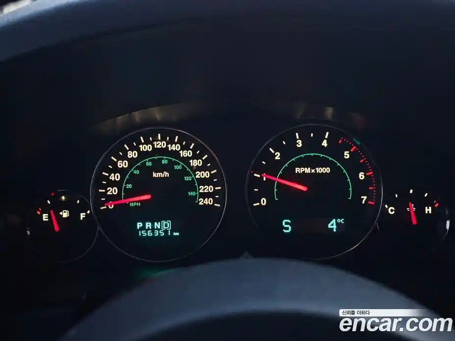 Jeep Commander 2006 3.0 Автомат в Москве № 154677, фото 8