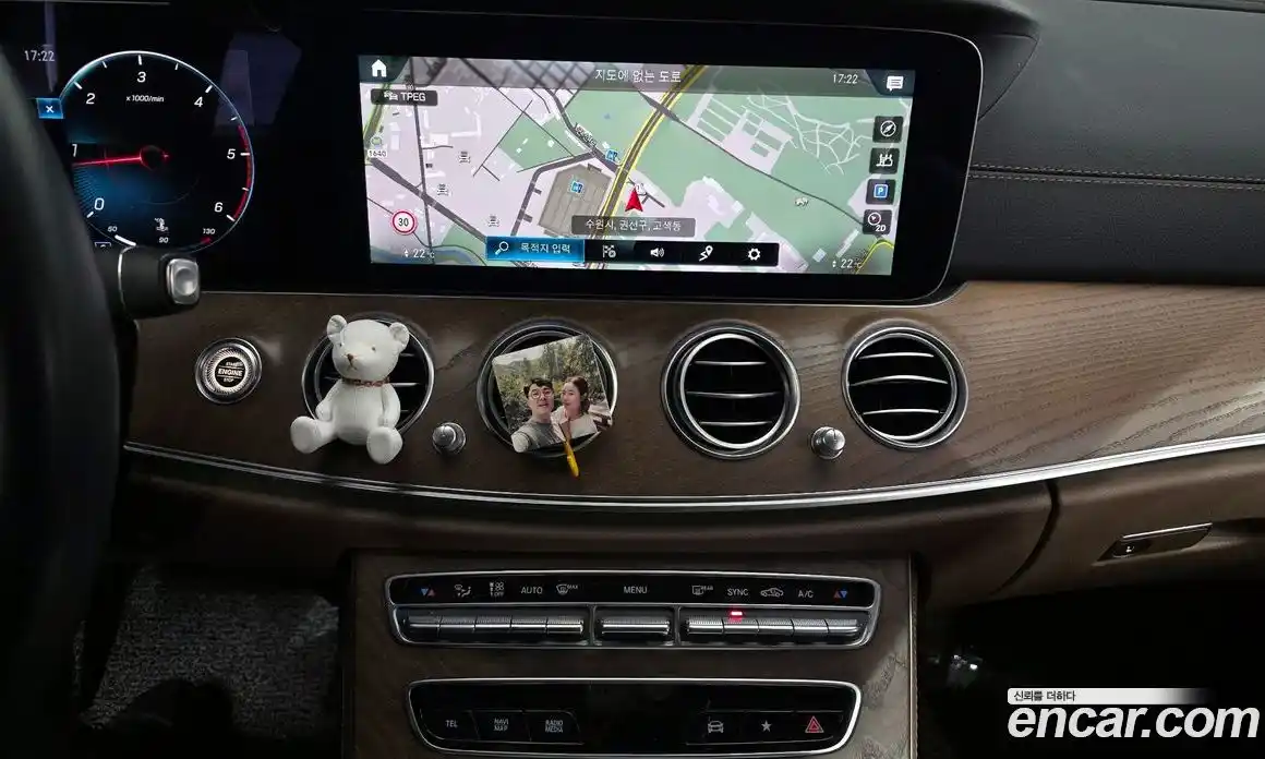 Mercedes-Benz E-Class 2021 1.9 Автомат в Москве № 160696, фото 3