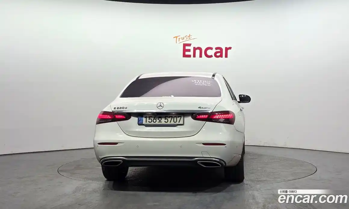 Mercedes-Benz E-Class 2021 1.9 Автомат в Москве № 160696, фото 9