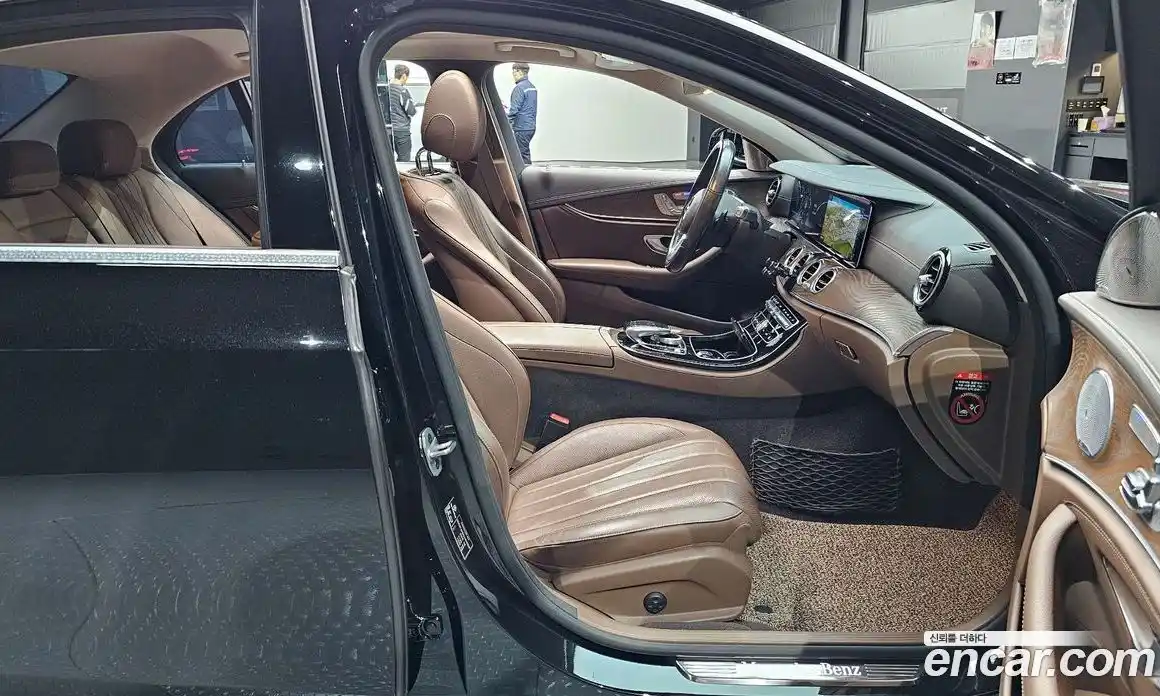 Mercedes-Benz E-Class 2019 2.0 Автомат в Москве № 161512, фото 14