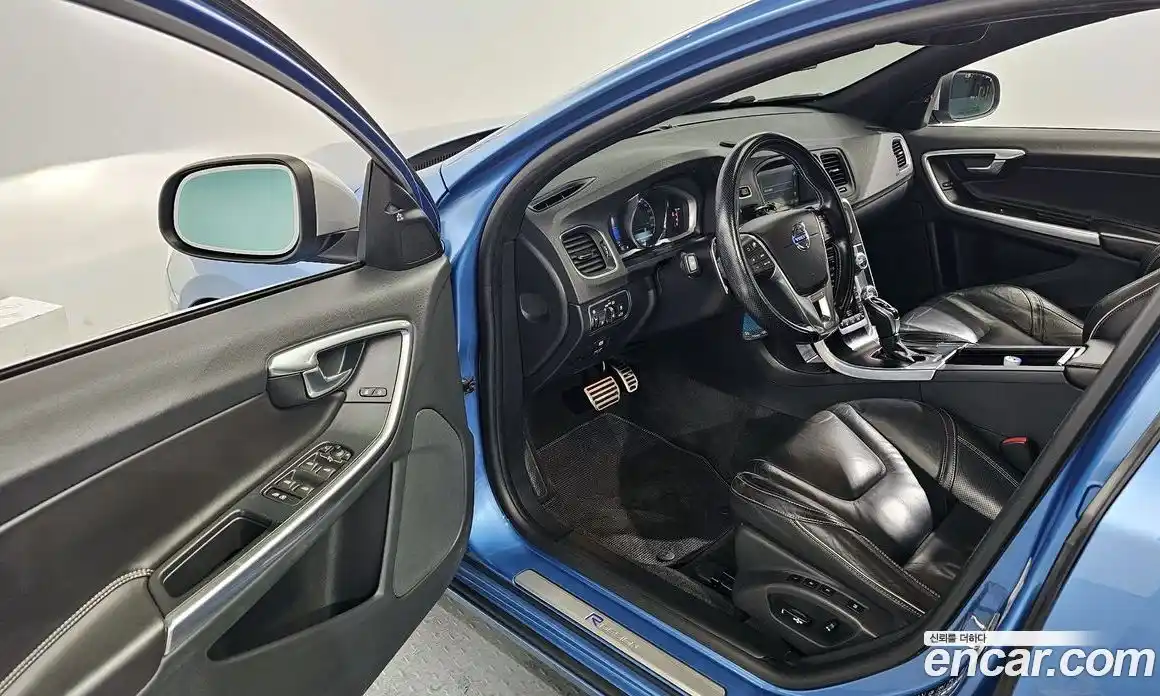 Volvo S60 2015 2.0 Автомат в Москве № 164671, фото 4