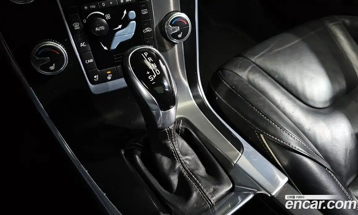 Volvo S60 2015 2.0 Автомат в Москве № 164671, фото 5