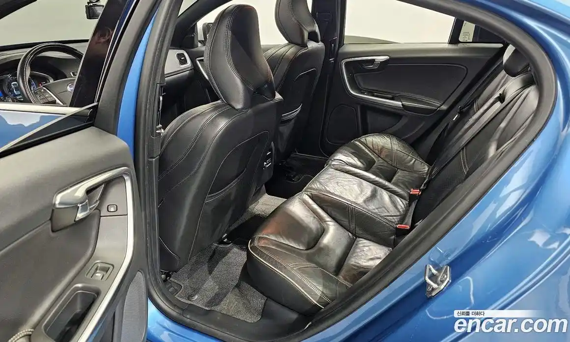 Volvo S60 2015 2.0 Автомат в Москве № 164671, фото 8