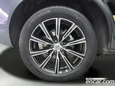 Volvo XC60 2021 2.0 Автомат в Москве № 164757, миниатюра 5