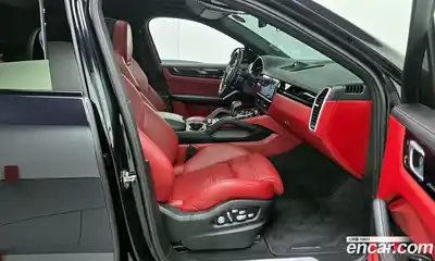 Porsche Cayenne 2020 3.0 Автомат в Москве № 165348, миниатюра 9