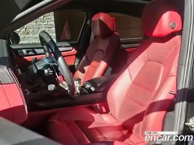 Porsche Cayenne 2023 3.0 Автомат в Москве № 165773, миниатюра 10