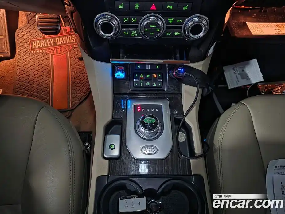 Land Rover Discovery 2016 3.0 Автомат в Москве № 166813, фото 3