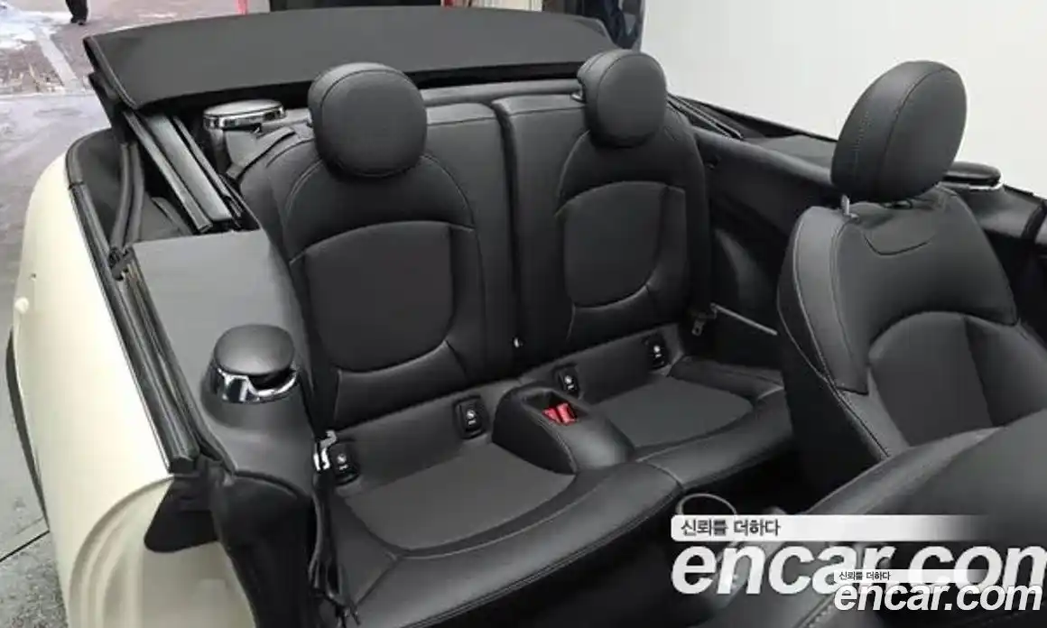 Mini Cooper Convertible 2022 1.5 Автомат в Москве № 166963, фото 12