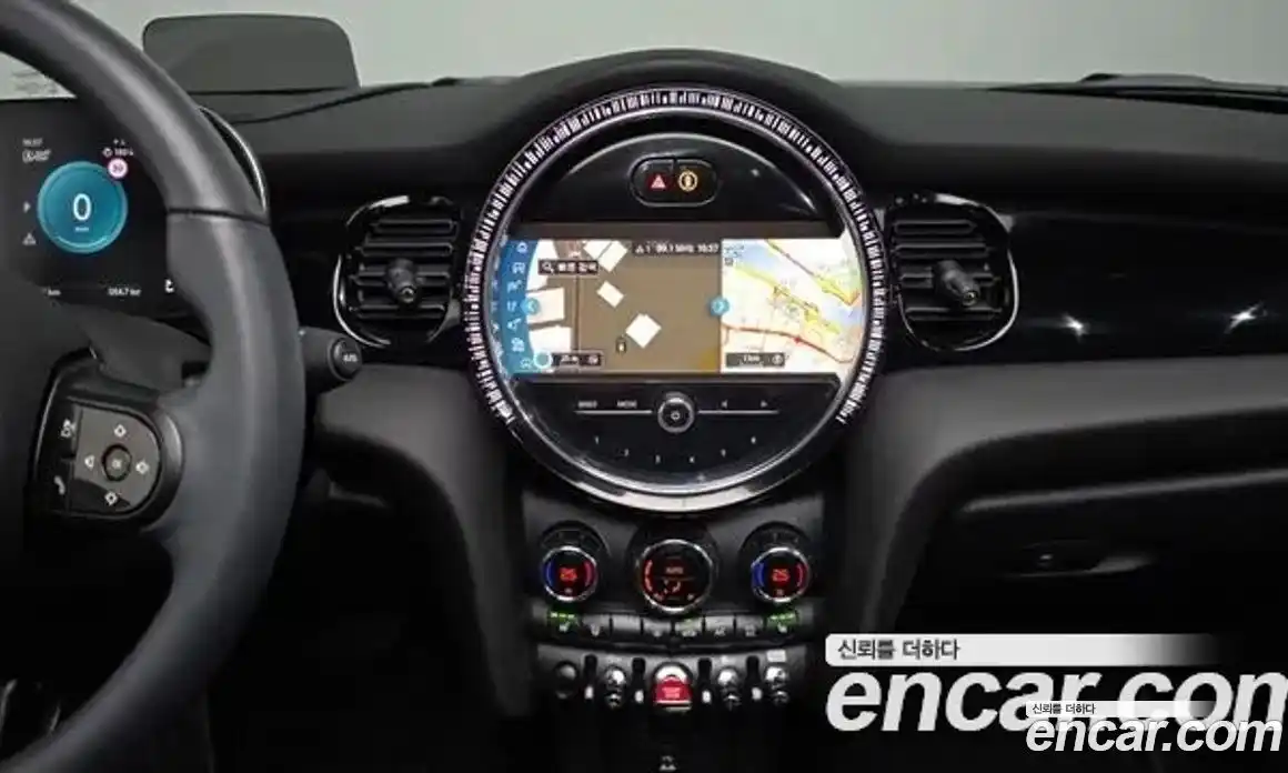 Mini Cooper Convertible 2022 1.5 Автомат в Москве № 166963, фото 14