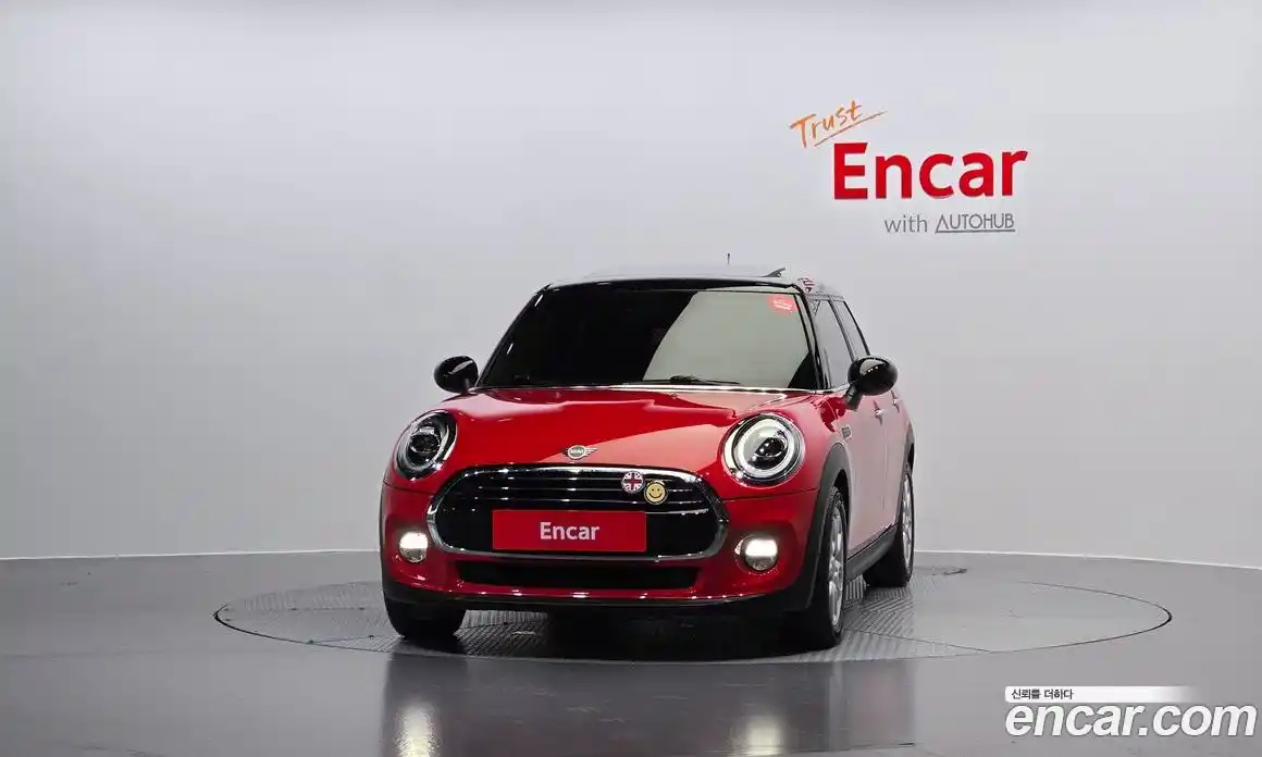 Mini Cooper 2019 1.5 Автомат в Москве № 167051, фото 14