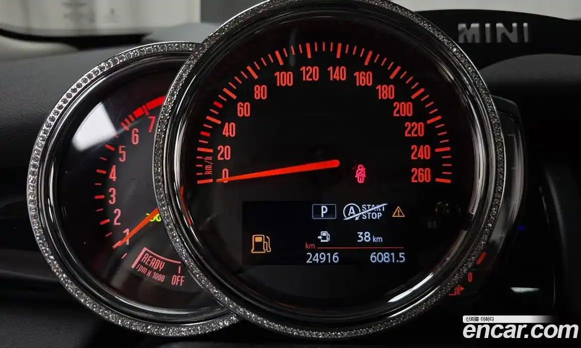 Mini Cooper 2019 1.5 Автомат в Москве № 167051, фото 19