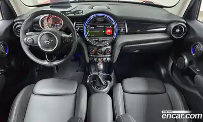 Mini Cooper 2019 1.5 Автомат в Москве № 167051, миниатюра 2