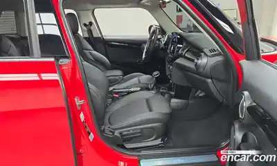 Mini Cooper 2019 1.5 Автомат в Москве № 167051, миниатюра 4