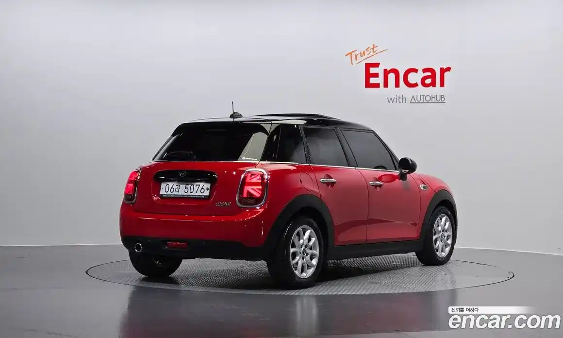 Mini Cooper 2019 1.5 Автомат в Москве № 167051, фото 9