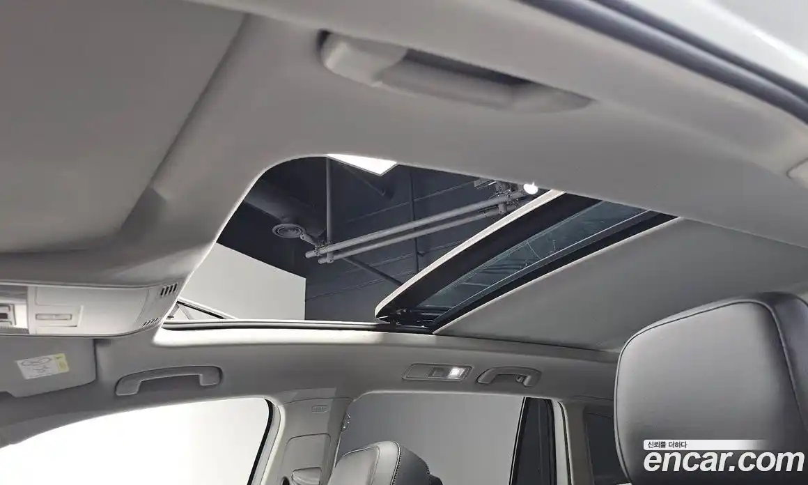 Volkswagen Tiguan 2023 2.0 Автомат в Москве № 168639, фото 13