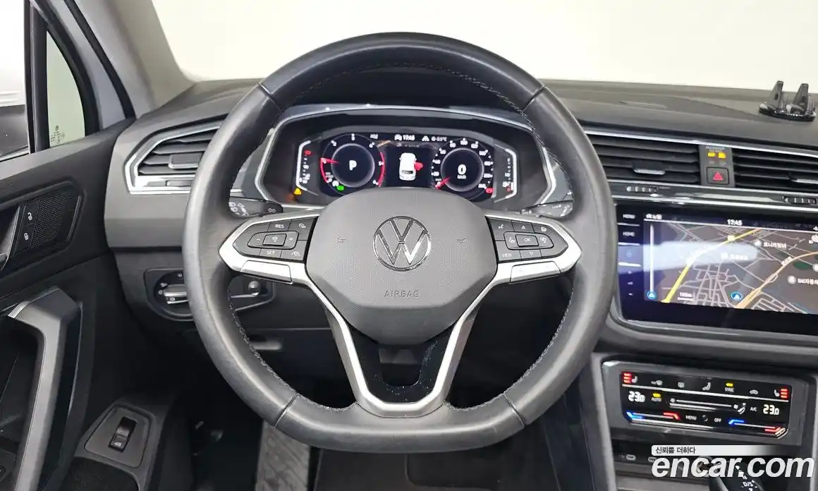 Volkswagen Tiguan 2023 2.0 Автомат в Москве № 168639, фото 3