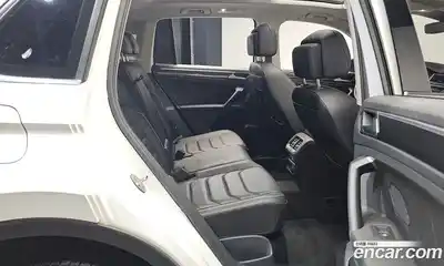 Volkswagen Tiguan 2023 2.0 Автомат в Москве № 168639, миниатюра 8