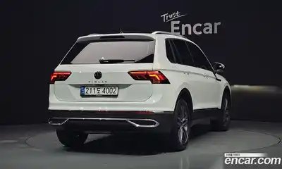 Volkswagen Tiguan 2022 2.0 Автомат в Москве № 168787, миниатюра 2