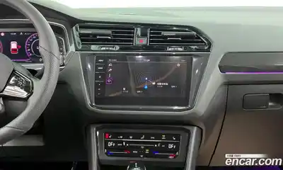 Volkswagen Tiguan 2023 2.0 Автомат в Москве № 168833, миниатюра 11