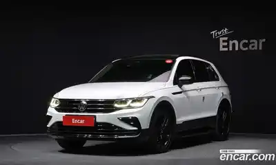 Volkswagen Tiguan 2023 2.0 Автомат в Москве № 168833, миниатюра 4