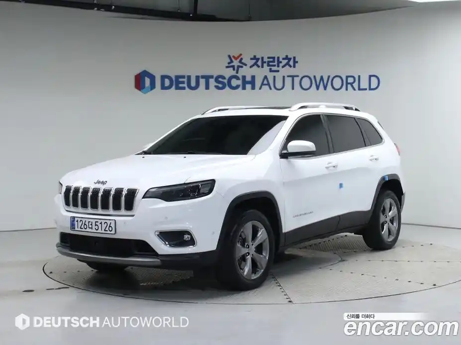 Jeep Cherokee 2020 2.4 Автомат в Москве № 169977, фото 1