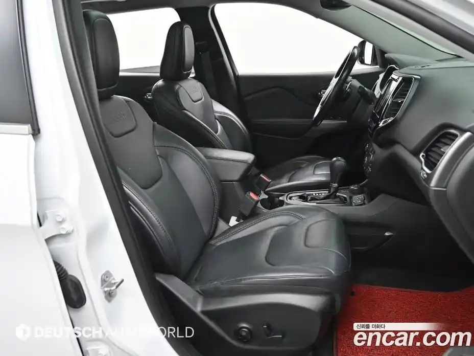 Jeep Cherokee 2020 2.4 Автомат в Москве № 169977, фото 12