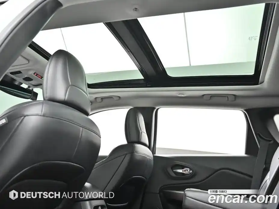 Jeep Cherokee 2020 2.4 Автомат в Москве № 169977, фото 16