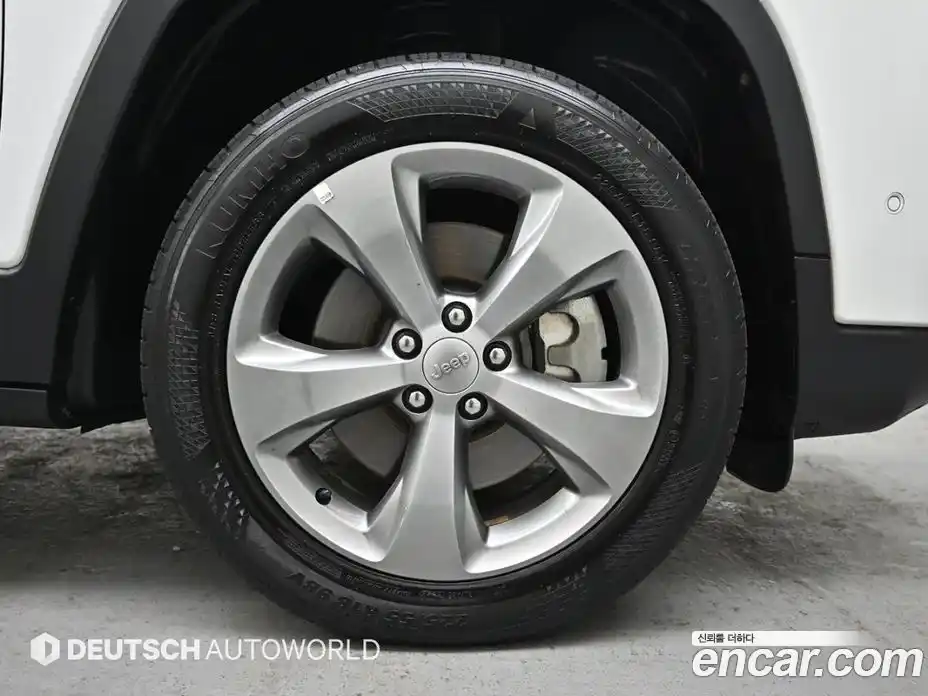 Jeep Cherokee 2020 2.4 Автомат в Москве № 169977, фото 5