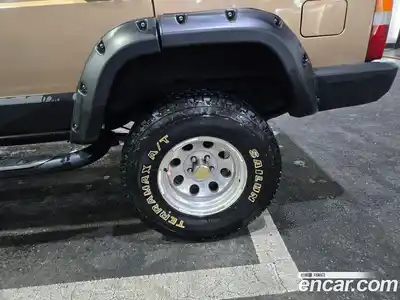 Jeep Cherokee 1999 2.5 Механическая в Москве № 170109, миниатюра 12