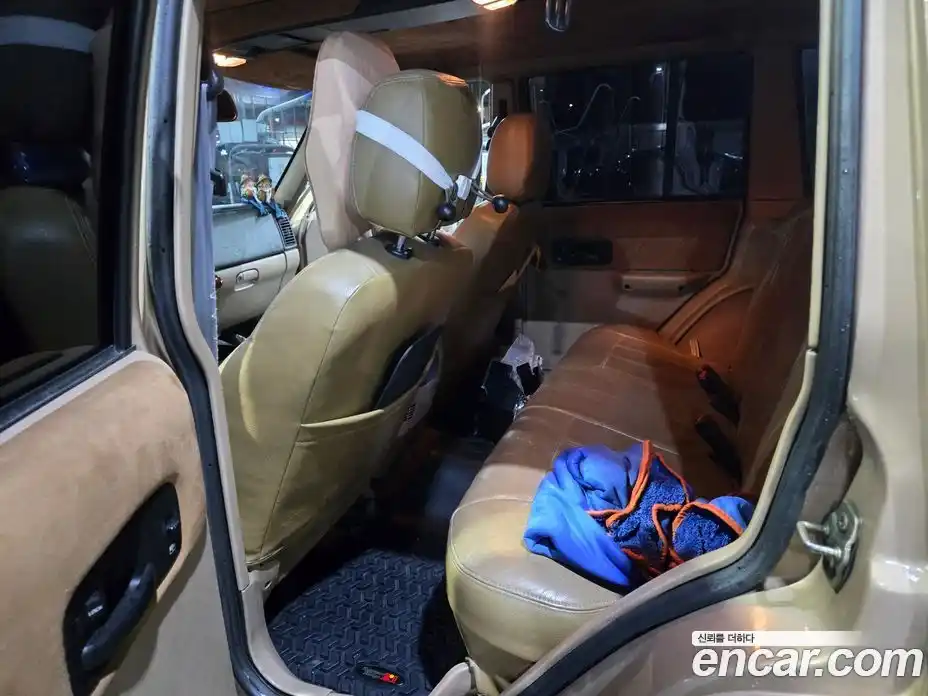 Jeep Cherokee 1999 2.5 Механическая в Москве № 170109, фото 16