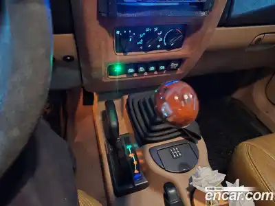 Jeep Cherokee 1999 2.5 Механическая в Москве № 170109, миниатюра 6