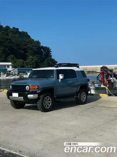 Toyota FJ Cruiser 2016 4.0 Автомат в Москве № 170321, миниатюра 4