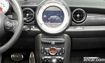 Mini Cooper Convertible 2014 1.6 Автомат в Москве № 178625, миниатюра 4