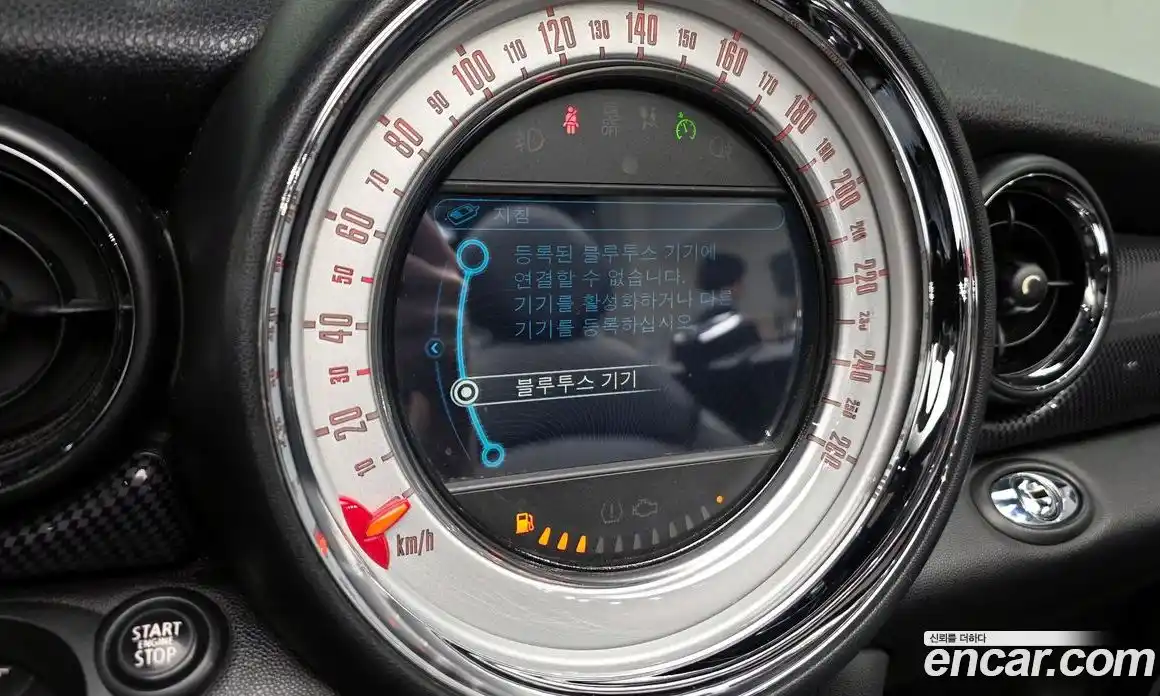 Mini Cooper Convertible 2014 1.6 Автомат в Москве № 178625, фото 6