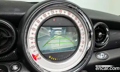 Mini Cooper Convertible 2014 1.6 Автомат в Москве № 178625, миниатюра 7