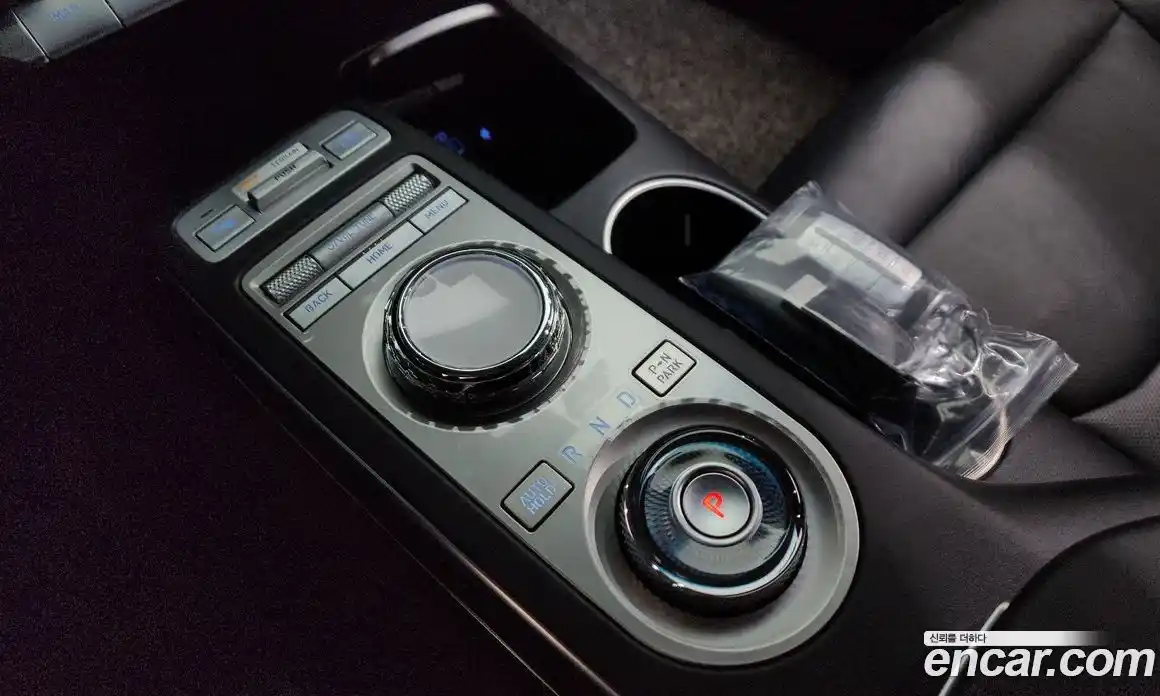 Genesis GV70 2022 2.5 Автомат в Москве № 17885, фото 15