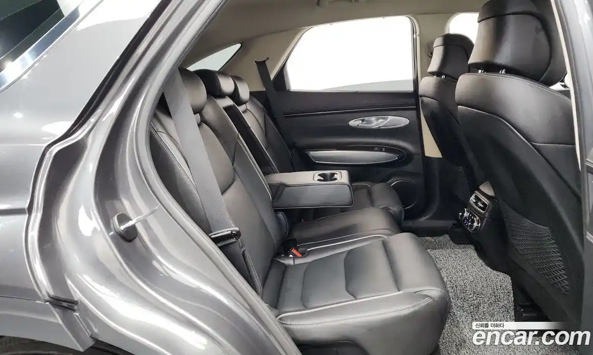 Genesis GV70 2022 2.5 Автомат в Москве № 17885, фото 8