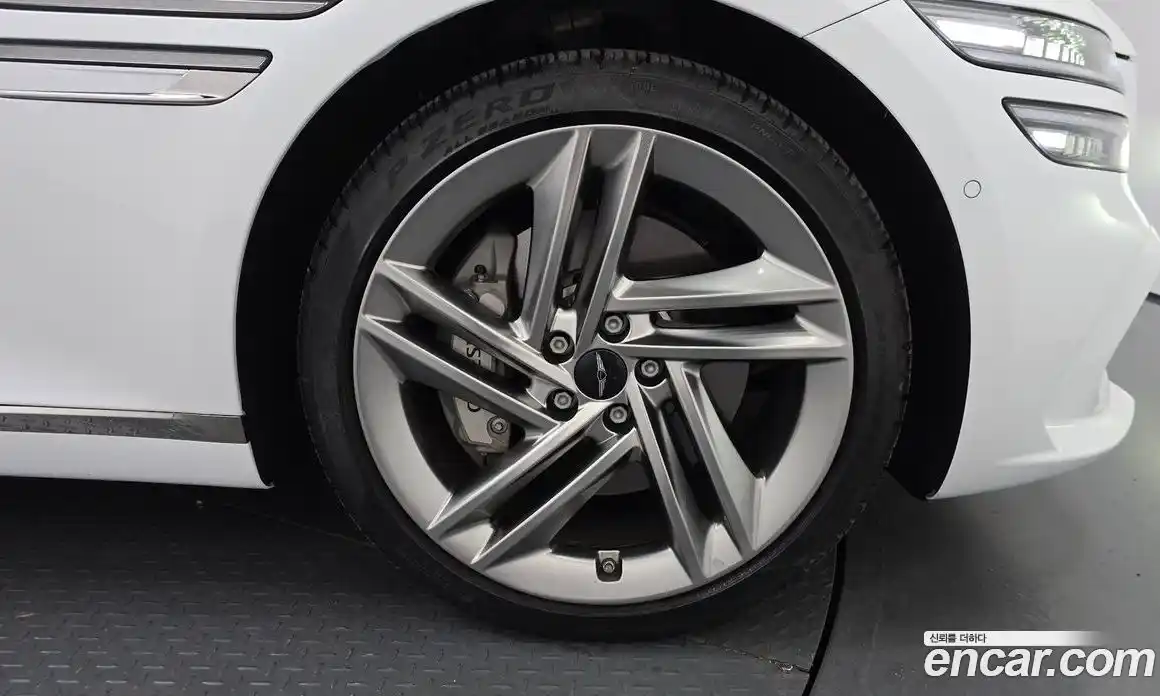 Genesis G80 2025 2.5 Автомат в Москве № 17993, фото 18